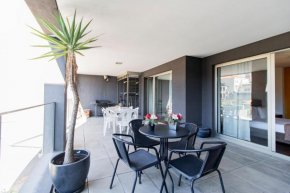 D João IV Apartment With Terrace by LovelyStay